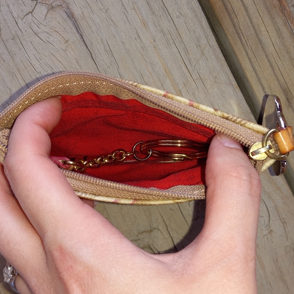 ❌️🚫 SOLD! Dooney & Bourke Vintage Coated Cotton Crossword Bucket Bag & Wallet - Picture 16 of 16